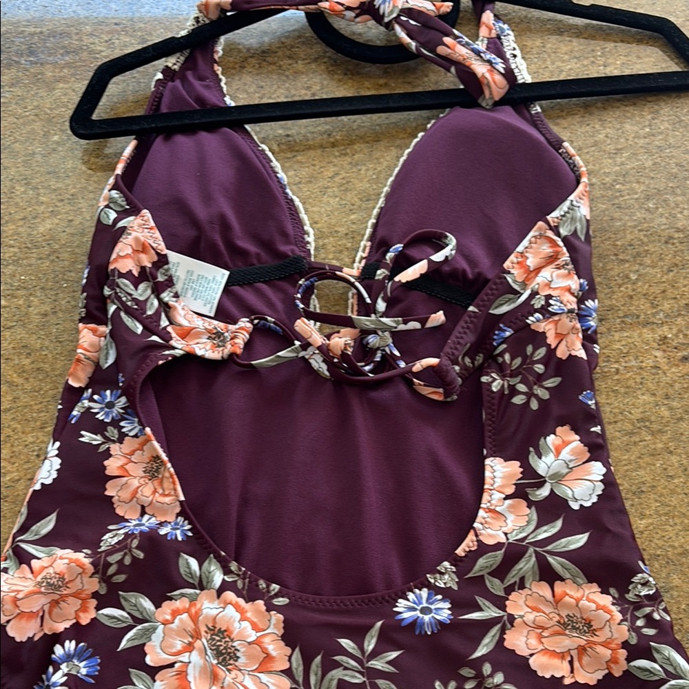 [Like 🆕] Kona Sol- Medium- Floral Halter One-Piece Swimsuit - Picture 7 of 9
